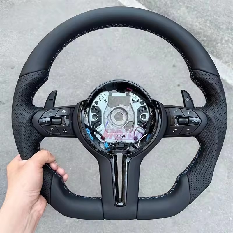 Volante in Pelle per Auto BMW  - Car Accessories Quirky recensione e prezzo